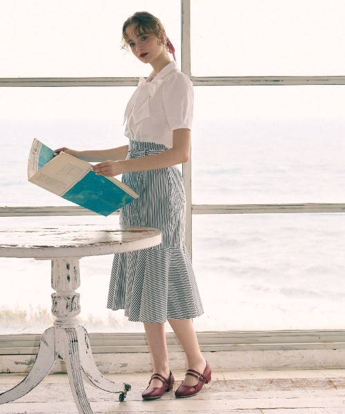 an another angelus(アンアナザーアンジェラス)の「ゴールドバックルベルト付きマーメイドスカート/ananotherangelus(スカート・レディース・グレー/ブラック×ホワイト・FREE)」の11枚目の写真