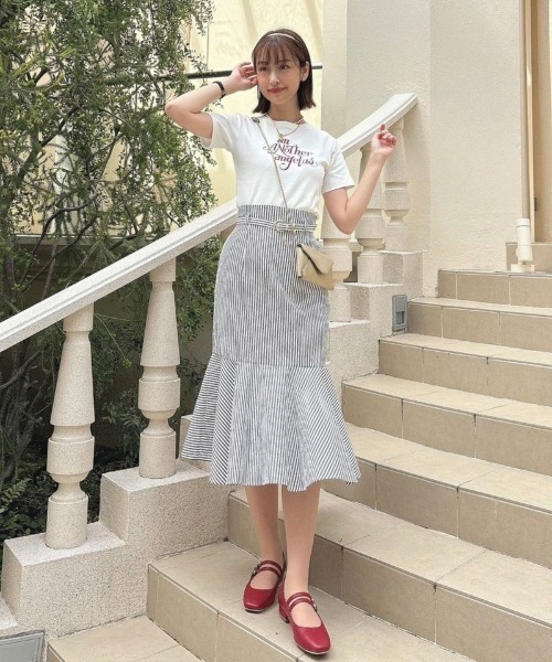 an another angelus(アンアナザーアンジェラス)の「ゴールドバックルベルト付きマーメイドスカート/ananotherangelus(スカート・レディース・グレー/ブラック×ホワイト・FREE)」の7枚目の写真