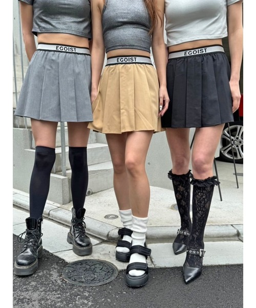 EGOIST（エゴイスト）の「ウエストロゴプリーツミニスカート（スカート・レディース・ベージュ/グレー/ブラック・FREE）」の4枚目の写真