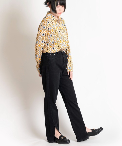 MARAI(マーライ)の「フロントスリットデニムパンツ(デニムパンツ・レディース・ブルー/ブラック・LARGE/X-LARGE/MEDIUM)」の6枚目の写真