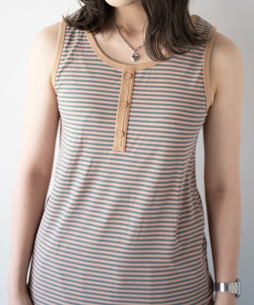 DOUBLE NAME(ダブルネーム)の「前後2WAYラメボーダータンクトップ(タンクトップ・レディース・ピンク/パープル/ブルー/カーキ/ブラック・FREE)」の7枚目の写真