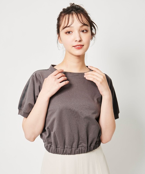 31 Sons de mode（トランテアン　ソン　ドゥ　モード）の「ライン入りクロップドスウェット（スウェット・レディース・ラベンダー/ベージュ/チャコールグレー・フリー）」の4枚目の写真