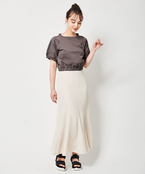 31 Sons de mode（トランテアン　ソン　ドゥ　モード）の「ライン入りクロップドスウェット（スウェット・レディース・ラベンダー/ベージュ/チャコールグレー・フリー）」の7枚目の写真