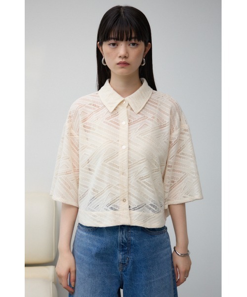 AZUL by moussy(アズールバイマウジー)の「ハーフスリーブクロップドレースシャツ(シャツ/ブラウス・レディース・ダークブラウン/ブラック/アイボリー・FREE)」の7枚目の写真