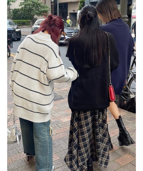 EVRIS（エヴリス）の「SUNNYハーフジップニットトップス（ニット/セーター・レディース・ブラック/ネイビー/ベージュ/レッド/ブルー/その他1・FREE）」の22枚目の写真