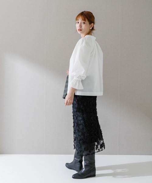 URBAN RESEARCH ROSSO WOMEN（アーバンリサーチ　ロッソ）の「2WAYボリュームシャツブラウス（シャツ/ブラウス・レディース・オフホワイト/チャコールグレー/オレンジ・FREE）」の16枚目の写真