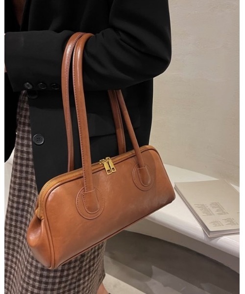 SALTMINT（ソルトミント）の「★☆即売切！大人気商品が待望の再入荷☆★《横長バッグ》クラシカルレトロショルダーバッグ（ショルダーバッグ・レディース・ブラック/ダークオリーブ/ライトブラウン/ブラウン/ダークブラウン・ONE SIZE）」の4枚目の写真