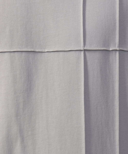 a.v.v（アーヴェヴェ）の「【ジャケイン可】ピンタックセミワイドシルエット クルーネックTシャツ（Tシャツ/カットソー・メンズ・ホワイト/ライトグレー/ブラック・46/50/48/44）」の6枚目の写真