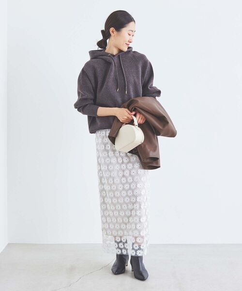 le.coeur blanc(ルクールブラン)の「ジャガードニットパーカー(ニット/セーター・レディース・キャメル/ダークグレー/アイボリー・38)」の13枚目の写真