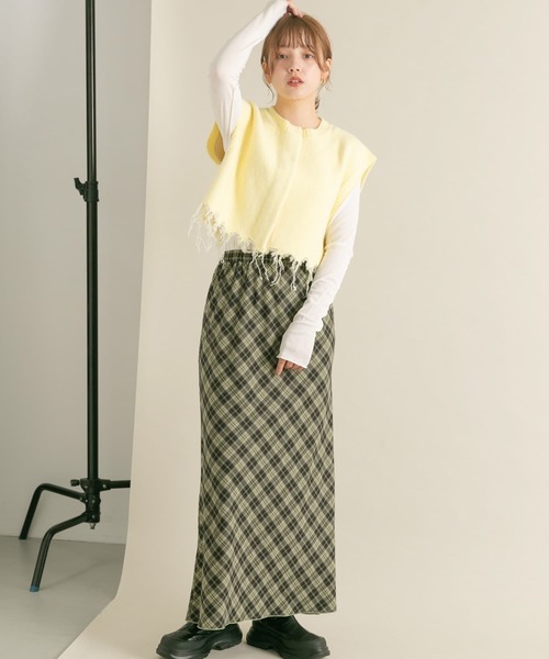 KBF(ケイビーエフ)の「シアーメロートップス(Tシャツ/カットソー・レディース・ブラウン/オフホワイト/ブルー系その他/レッド系その他・ONE)」の11枚目の写真