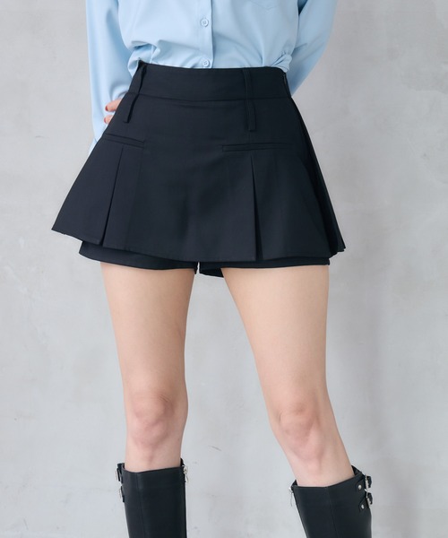 ENVYM(アンビー)の「バックプリーツレイヤードスカート(スカート・レディース・ブラック/グレー・SMALL/MEDIUM)」の2枚目の写真