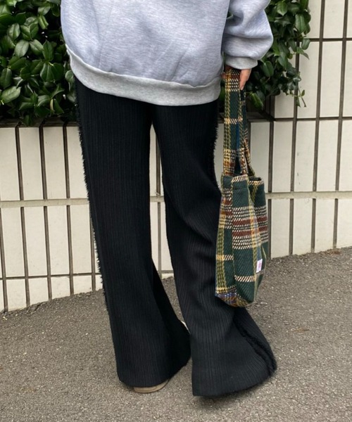 mebole(メボレ)の「サイドフリンジワイドニットパンツ(その他パンツ・レディース・ブラック/ホワイト/ブラウン・FREE)」の4枚目の写真