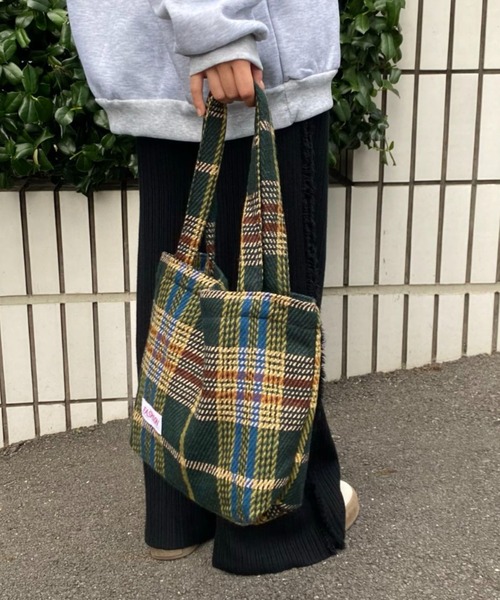 mebole(メボレ)の「サイドフリンジワイドニットパンツ(その他パンツ・レディース・ブラック/ホワイト/ブラウン・FREE)」の5枚目の写真