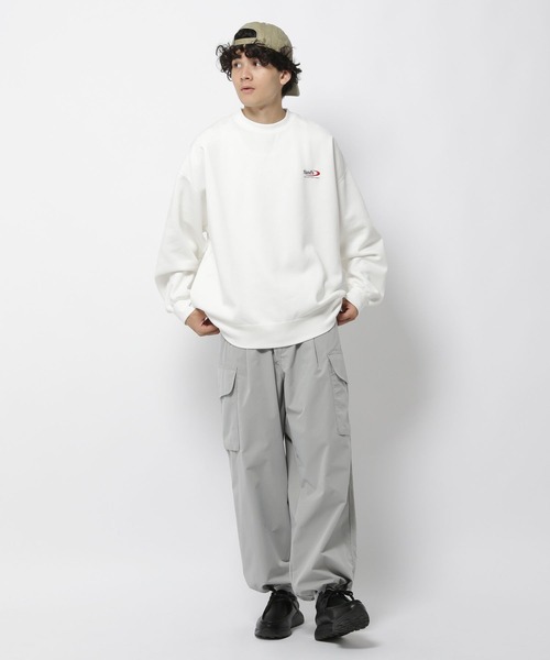 niko and（ニコアンド）の「ワンポイント裏起毛クルーネックプル