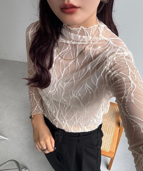 efill(エフィル)の「花柄 シアー トップス(Tシャツ/カットソー・レディース・ベージュ・M)」の14枚目の写真