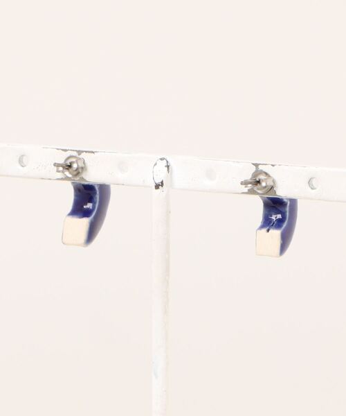 tone(トーン)の「【IRODORI】彫模様のフープデザインpierce/earring(ピンク×青)(ピアス(両耳用)・レディース・その他・FREE)」の2枚目の写真