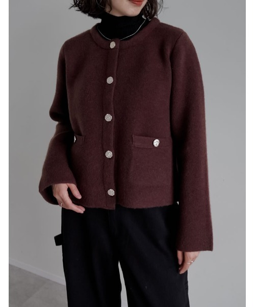 Re:EDIT（リエディ）の「[2025AW COLLECTION][入卒式 セレモニー]ニットゴールドボタンショートコート（ノーカラージャケット・レディース・グレー/アイボリー/ブラック/ブラウン/レッド/イエロー・LARGE/MEDIUM）」の22枚目の写真