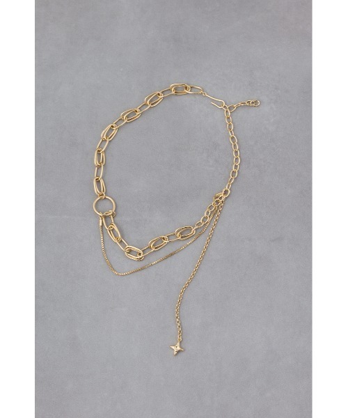 AZUL by moussy（アズールバイマウジー）の「ダイヤシェイプドアシンメトリーネックレス（ネックレス・レディース・ゴールド系その他/シルバー・FREE）」の8枚目の写真