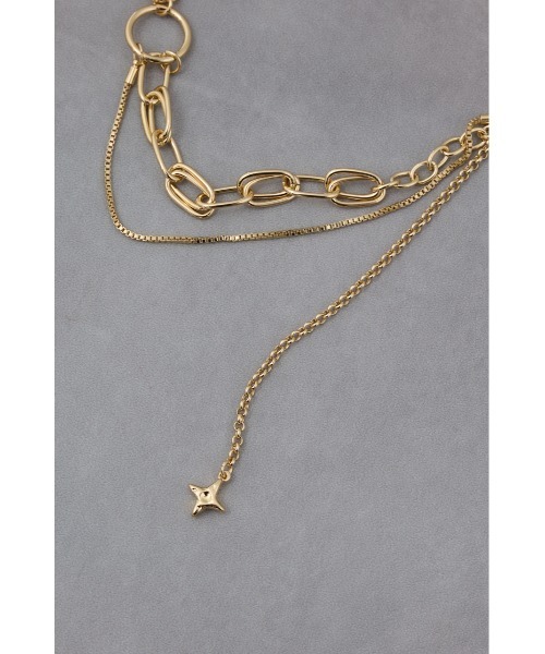 AZUL by moussy（アズールバイマウジー）の「ダイヤシェイプドアシンメトリーネックレス（ネックレス・レディース・ゴールド系その他/シルバー・FREE）」の9枚目の写真