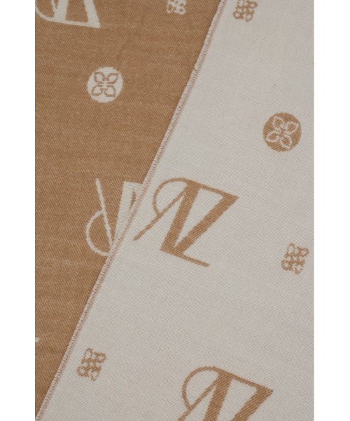 AZUL by moussy(アズールバイマウジー)の「モノグラム柄ストール(ストール/ショール・レディース・アイボリー/ブラック・FREE)」の4枚目の写真