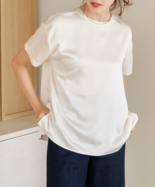 【タグ付き】Emma Taylor バックジップサテンTブラウス バックジップサテンTブラウス Emma Taylor│STYLEDOOR スタイルドア