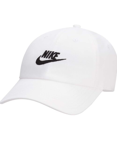 NIKE(ナイキ)の「ナイキ クラブ アンストラクチャード フューチュラ ウォッシュ キャップ /Nike Club Unstructured Futura Wash Cap FB5368-100 White(キャップ・メンズ・ホワイト・L/XL/M/L/S/M)」の1枚目の写真