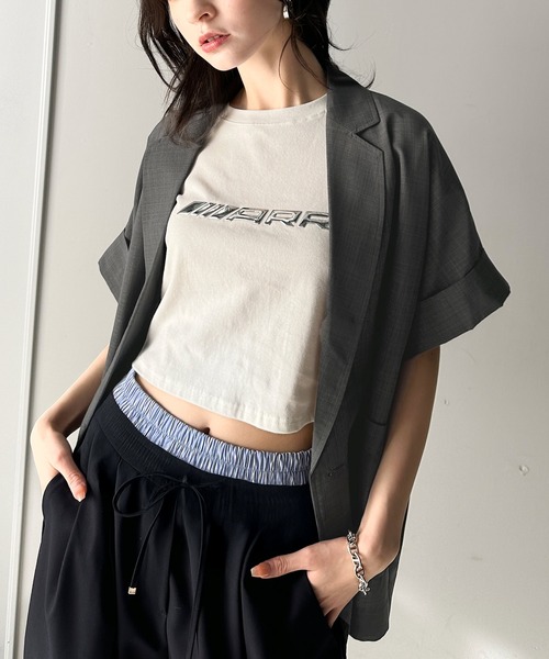 classicalelf（クラシカルエルフ）の「大人の抜け感を楽しむ。麻調シアードルマンショートスリーブジャケット（テーラードジャケット・レディース・チャコール/ベージュ/ブラック・X-LARGE/LARGE/MEDIUM/SMALL）」の5枚目の写真