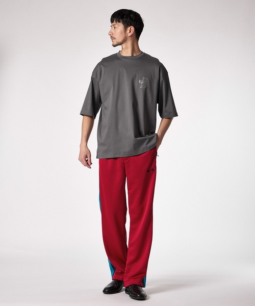 LANVIN en Bleu(ランバンオンブルー)の「【LANVIN en Bleu ESSENTIAL】CHOISEUL / ”アルベール” プリントTシャツ(Tシャツ/カットソー・メンズ・チャコールグレー・XX-LARGE/X-LARGE/LARGE/SMALL)」の6枚目の写真