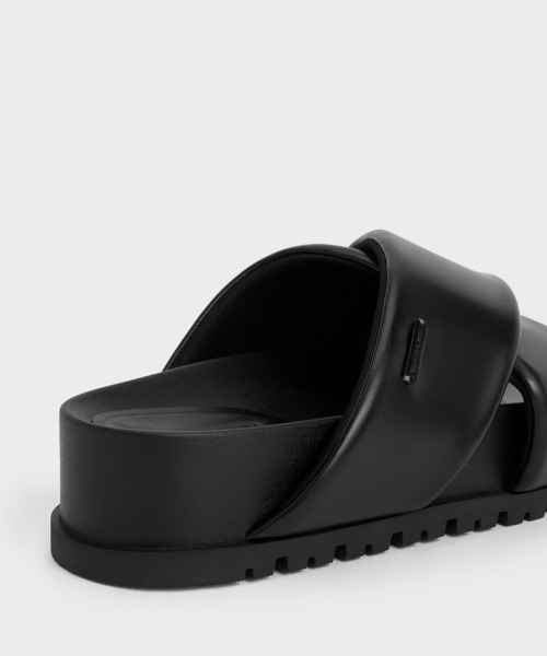 CHARLES&KEITHクロスオーバーストラッププラットフォームサンダル極美品 CHARLES & KEITH｜クロスオーバーストラップ プラットフォーム