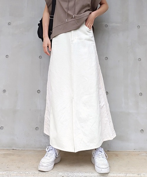 Q（キュー）の「デニムドッキングスカート（デニムスカート・レディース・ネイビー/ホワイト・MEDIUM）」の8枚目の写真