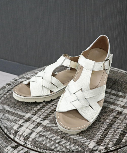 MODE KAORI（モードカオリ）の「【本革】撥水Tストラップサンダル/6135（サンダル・レディース・ブラック/グレイッシュベージュ/アイボリー/ライトブルー・22.5cm/23cm/23.5cm/24cm/24.5cm/25cm）」の12枚目の写真