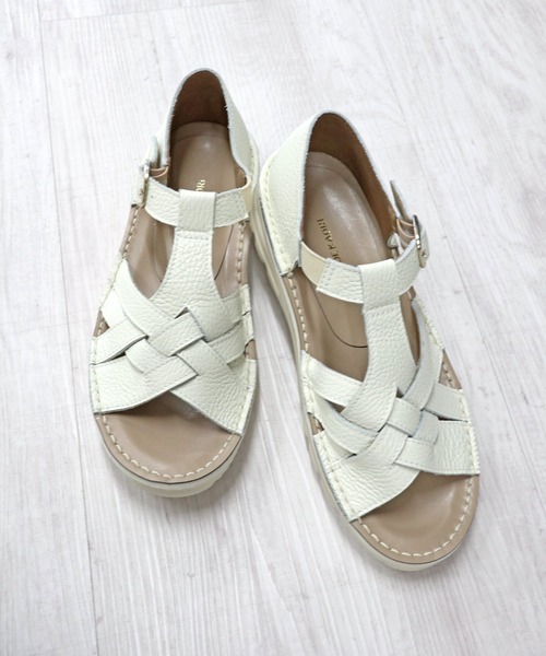 MODE KAORI（モードカオリ）の「【本革】撥水Tストラップサンダル/6135（サンダル・レディース・ブラック/グレイッシュベージュ/アイボリー/ライトブルー・22.5cm/23cm/23.5cm/24cm/24.5cm/25cm）」の13枚目の写真