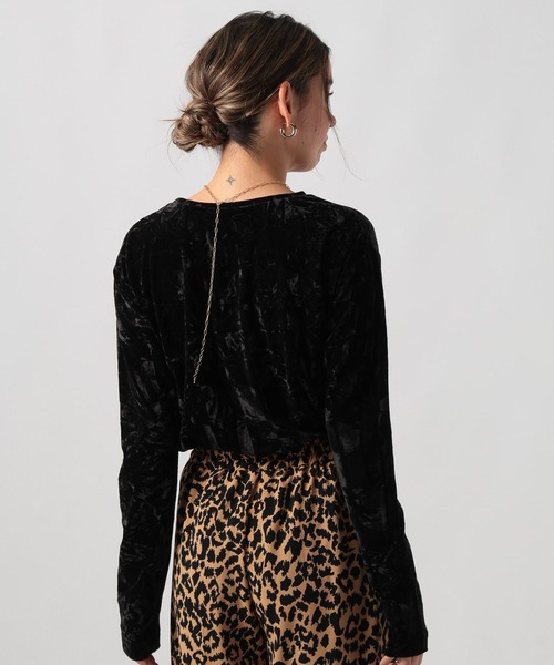 BAYFLOW（ベイフロー）の「[身体のラインを拾いすぎない]ベロアプルオーバーロングスリーブ（Tシャツ/カットソー・レディース・ブラック/ベージュ/グレー・FREE）」の18枚目の写真