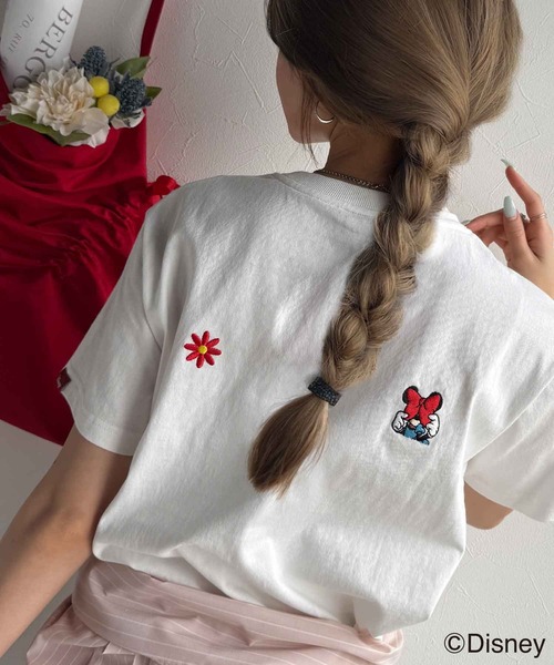 classicalelf(クラシカルエルフ)の「綿100%大人可愛い♪バック「ディズニー」刺繍半袖T(Tシャツ/カットソー・レディース・グレー系1/グレー系2/ホワイト系1/ホワイト系2・LARGE/SMALL/X-LARGE/MEDIUM)」の3枚目の写真