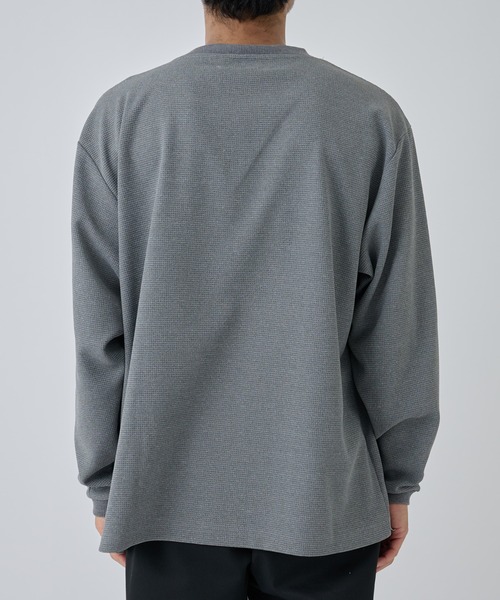 COLONY 2139（コロニートゥーワンスリーナイン）の「スウェットライクワッフルヘンリーネックプルオーバー（Tシャツ/カットソー・メンズ・グレー/ホワイト/ブラック/グレー系その他/アイボリー・LARGE/MEDIUM）」の11枚目の写真