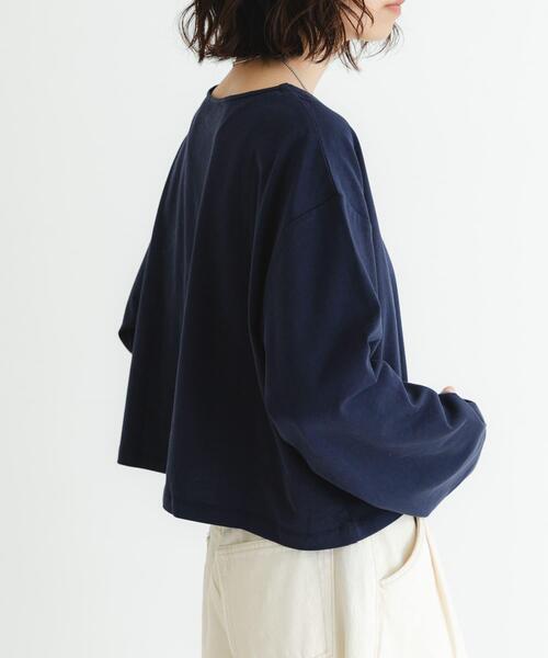 URBAN RESEARCH(アーバンリサーチ)の「ショート丈ロングスリーブTシャツ(Tシャツ/カットソー・レディース・その他2/ネイビー/オフホワイト/その他1・FREE)」の5枚目の写真