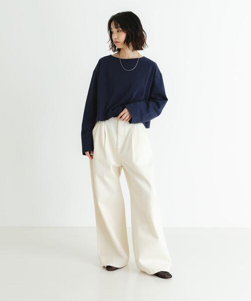 URBAN RESEARCH(アーバンリサーチ)の「ショート丈ロングスリーブTシャツ(Tシャツ/カットソー・レディース・その他2/ネイビー/オフホワイト/その他1・FREE)」の11枚目の写真