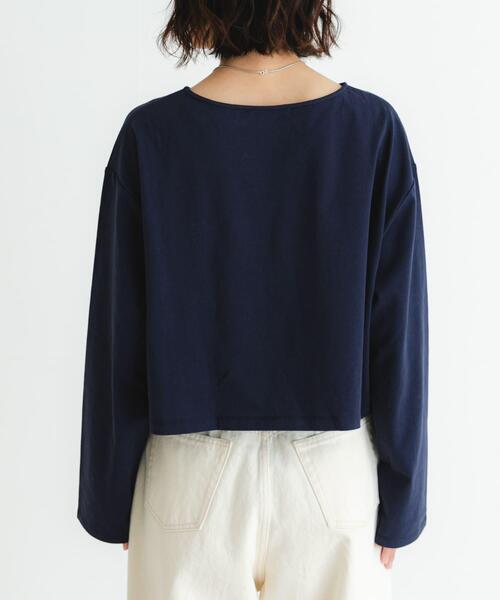 URBAN RESEARCH(アーバンリサーチ)の「ショート丈ロングスリーブTシャツ(Tシャツ/カットソー・レディース・その他2/ネイビー/オフホワイト/その他1・FREE)」の14枚目の写真