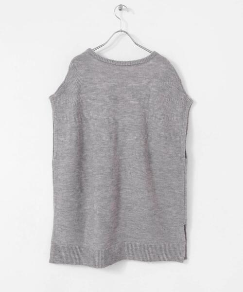 ITEMS URBANRESEARCH(アイテムズ アーバンリサーチ)の「アンゴラタッチユルVニットベスト(ニット/セーター・レディース・ネイビー/グレー/アイボリー・FREE)」の11枚目の写真