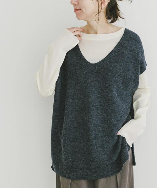 ITEMS URBANRESEARCH(アイテムズ アーバンリサーチ)の「アンゴラタッチユルVニットベスト(ニット/セーター・レディース・ネイビー/グレー/アイボリー・FREE)」の22枚目の写真