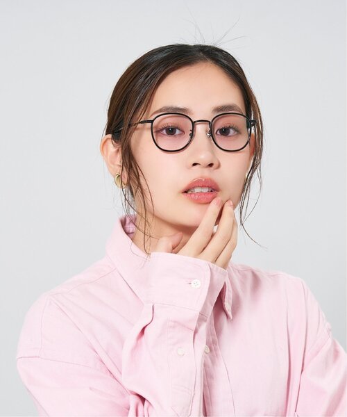 JOURNAL STANDARD relume（ジャーナルスタンダード　レリューム）の「【WEB限定】ウェリントン型 調光サングラス｜レンズの色が変わるサングラス｜高級感｜紫外線対策｜UVカット｜ユニセックス｜ジャーナルスタンダードレリューム｜Zoff｜JOURNAL STANDARD relume（サングラス・レディース・ブラック系その他/ブラック・FREE）」の3枚目の写真