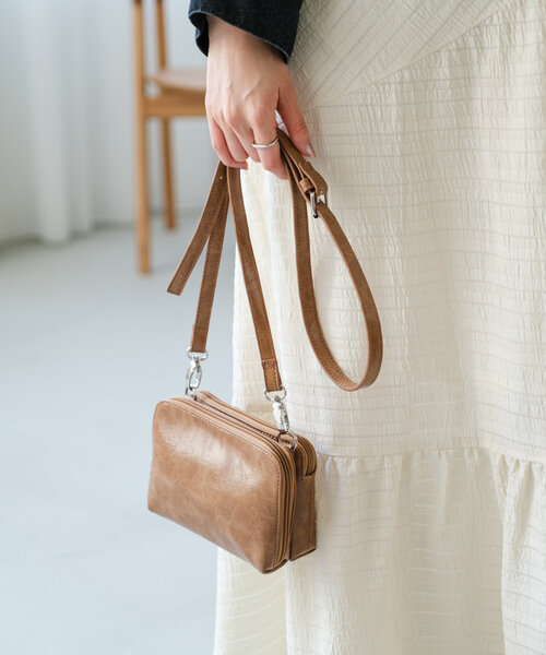 Kastane（カスタネ）の「【WEB限定/4色展開】ミニショルダーバッグ（ショルダーバッグ・レディース・アイボリー/ブラック/ブラウン系その他/ベージュ・FREE）」の10枚目の写真