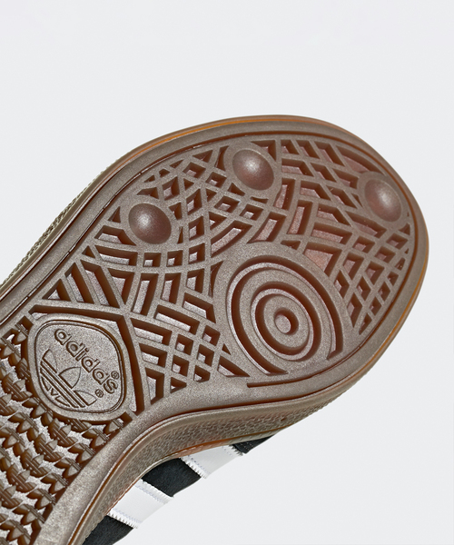 adidas Originals（アディダスオリジナルス）の「adidas originals (アディダス オリジナルス) HANDBALL SPEZIAL/BTP23（スニーカー・メンズ・ブラック/ブルー/ネイビー・24cm/26.5cm/26cm/25cm/24.5cm/27.5cm/27cm/28cm）」の7枚目の写真