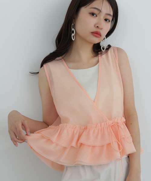 N.（N. Natural Beauty Basic）（エヌエヌナチュラルビューティーベーシック）の「フリルレイヤードジレ（ベスト・レディース・オフホワイト/ブラック/サーモンピンク・MEDIUM）」の3枚目の写真