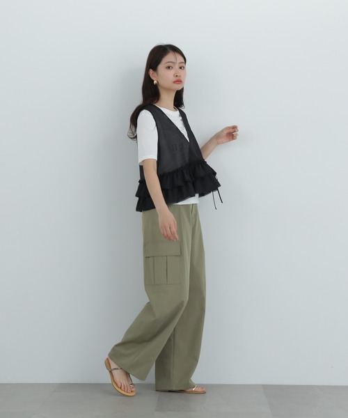 N.（N. Natural Beauty Basic）（エヌエヌナチュラルビューティーベーシック）の「フリルレイヤードジレ（ベスト・レディース・オフホワイト/ブラック/サーモンピンク・MEDIUM）」の14枚目の写真