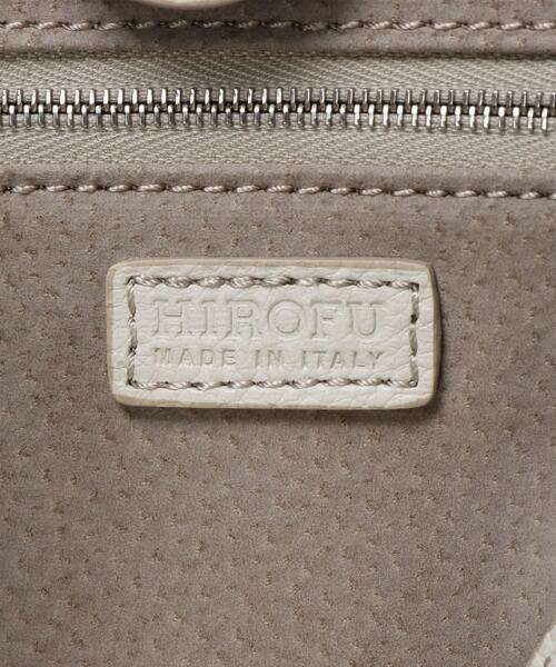 HIROFU(ヒロフ)の「【パティオCMH】 レザーショルダーバッグ M 本革 ビジネスバッグ(商品番号:P25-35511)(ショルダーバッグ・レディース・こしょう色系4/グレー系8/アイボリー系1/グレー系その他2・02)」の19枚目の写真