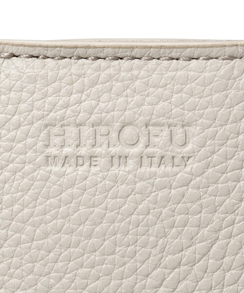 HIROFU(ヒロフ)の「【パティオCMH】 レザーショルダーバッグ M 本革 ビジネスバッグ(商品番号:P25-35511)(ショルダーバッグ・レディース・こしょう色系4/グレー系8/アイボリー系1/グレー系その他2・02)」の20枚目の写真