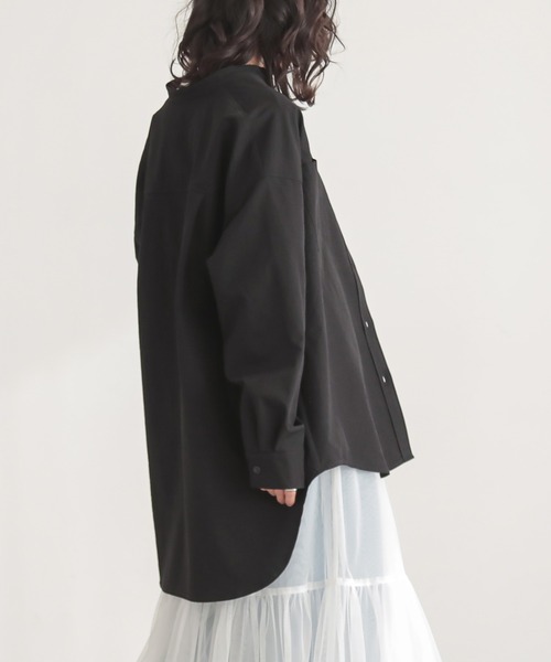 for/c(フォーシー)の「速乾ルーズバンドカラーシャツ【サスティナブル】(シャツ/ブラウス・レディース・ブラック/アイボリー・L/M)」の13枚目の写真