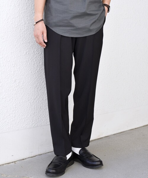 SHIPS any（シップス エニィ）の「SHIPS any:〈吸水速乾〉Rapidry クリース アンクル テーパード イージーパンツ(セットアップ対応)◇（その他パンツ・メンズ・ネイビー/オリーブ/ブラック/グレー・SMALL/MEDIUM/LARGE/X-LARGE）」の2枚目の写真