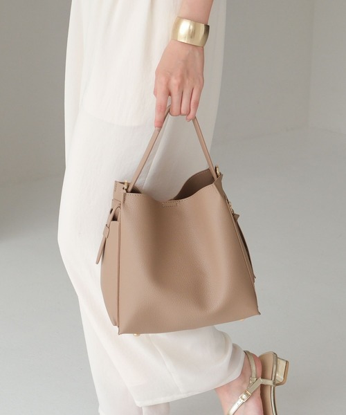 Elura（エルーラ）の「ミニトート付きショルダーバッグ/327404（ハンドバッグ・レディース・ベージュ/ブラック/チャコールグレー・ONE SIZE）」の3枚目の写真